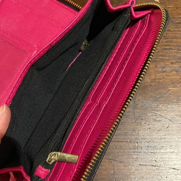 Betsy Johnson Bow Wallet Wristlet - Picture 6 of 6